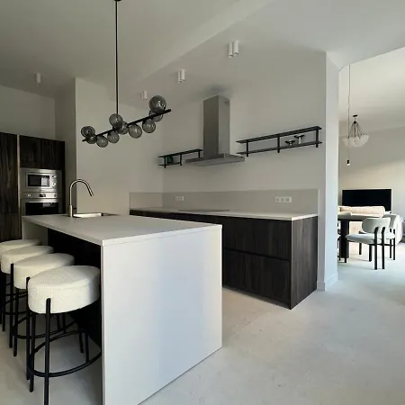 Apartment Centre